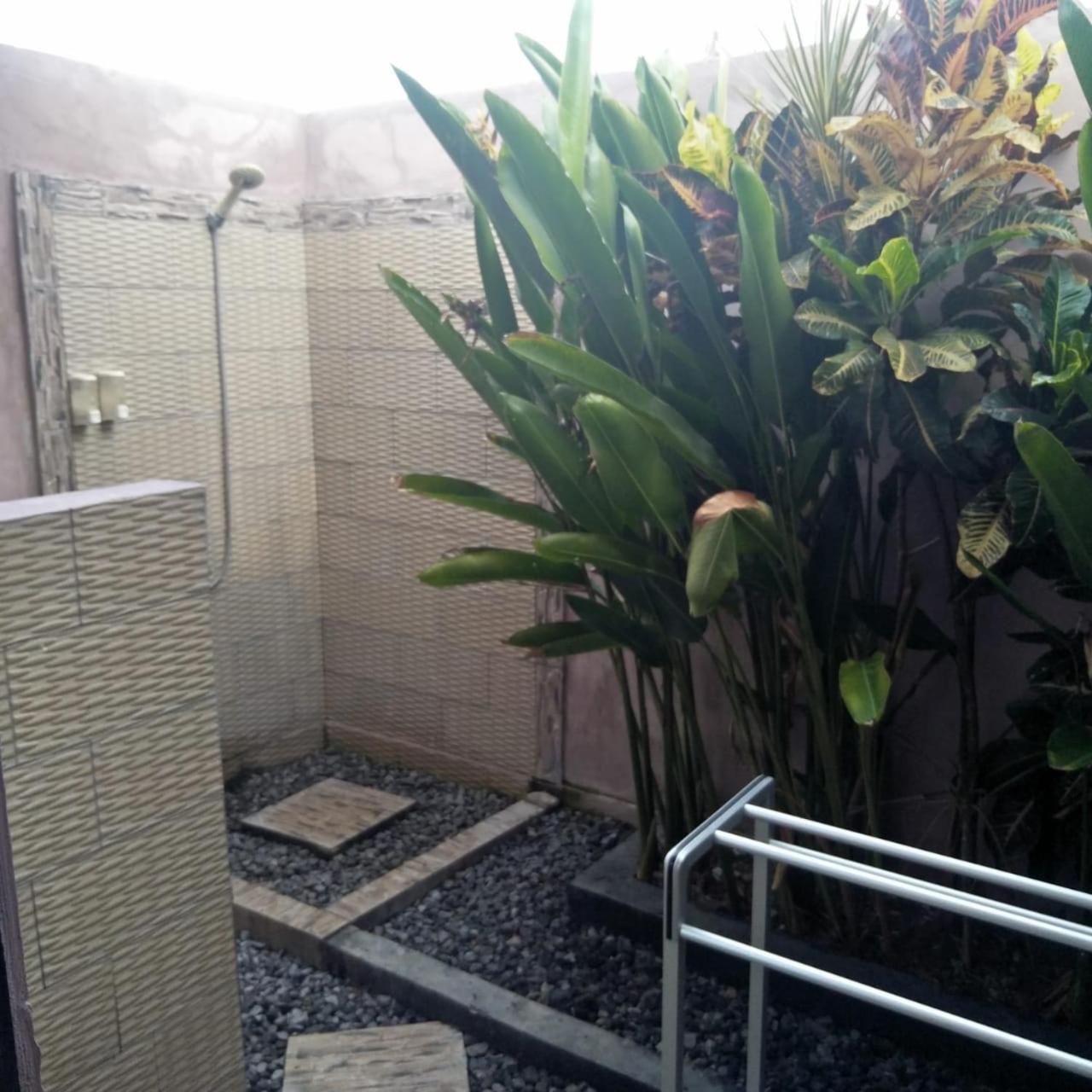 Kubu Sunset Guest House Nusa Lembongan  Ngoại thất bức ảnh